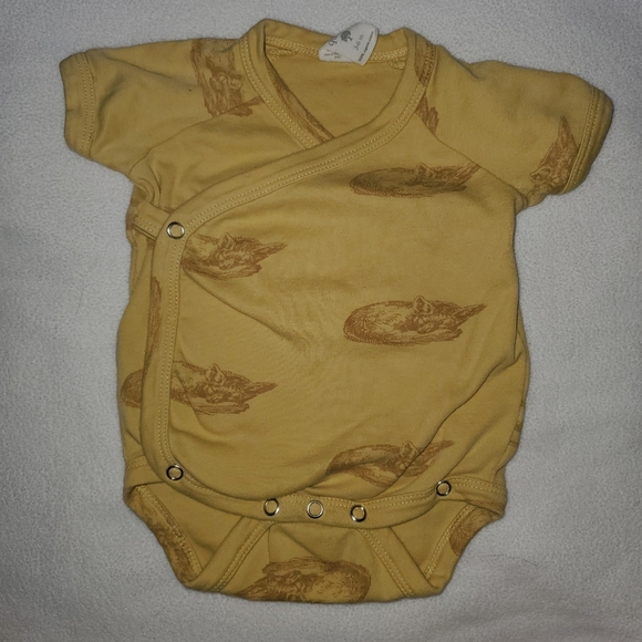 kate quinn Other - Kate Quinn Fox Kimono Style Onesie 3-6 months